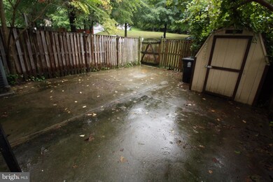 2145 N Anvil Ln, Temple Hills, MD 20748 - photo 5