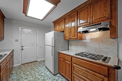 209 Ross Ave, Denison, TX 75020 - photo 6