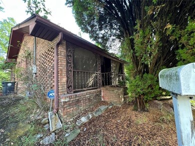 1049 Desota St SE, Gainesville, GA 30501 - photo 3