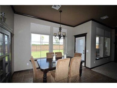 2805 SE 5th St, Moore, OK 73160 - photo 4