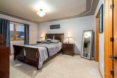9 Master Bedroom