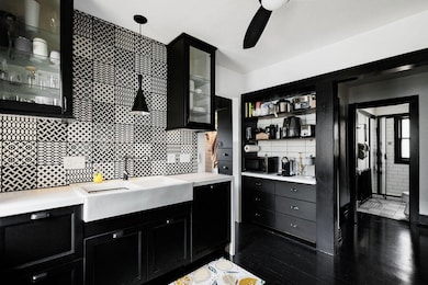 U: Kitchen