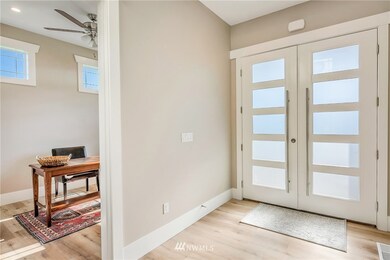 4392 Castlerock Dr, Blaine, WA 98230 - photo 5