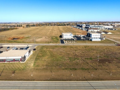 2101 36th Ave, Minot, ND 58701 - photo 6