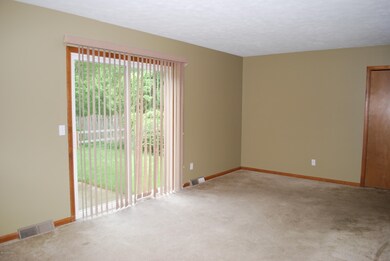 1644 Diamond Ct NE, Grand Rapids, MI 49505 - photo 4