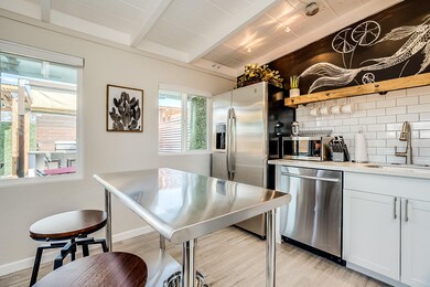 2525 E Spring Street-4
