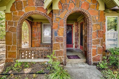 230 W Murray St, Denison, TX 75020 - photo 3