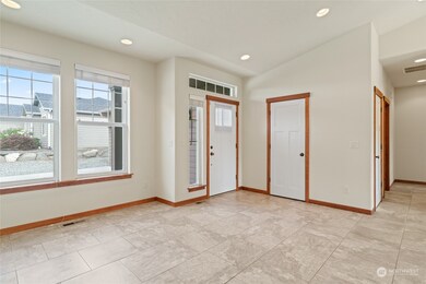 425 S Jarvis Ave, East Wenatchee, WA 98802 - photo 6