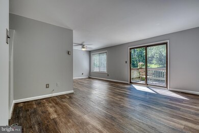 72 Dendron Ct, Parkville, MD 21234 - photo 3