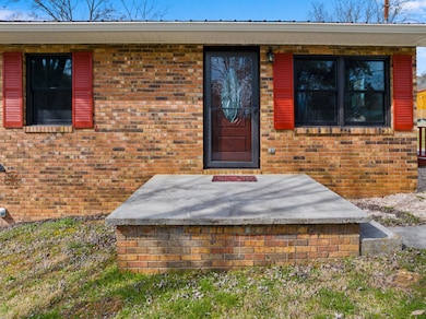 032-2432ClintCircle-Morristown-TN-37813-