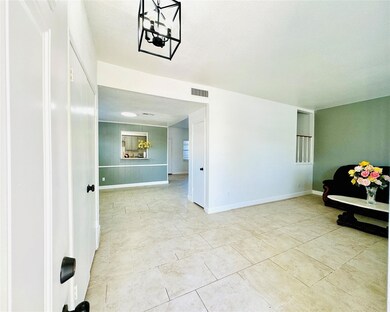 11127 Village Bend Ln unit 1127, Houston, TX 77072 - photo 6