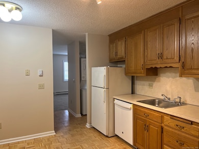 21 Prospect St unit 1, Torrington, CT 06790 - photo 2