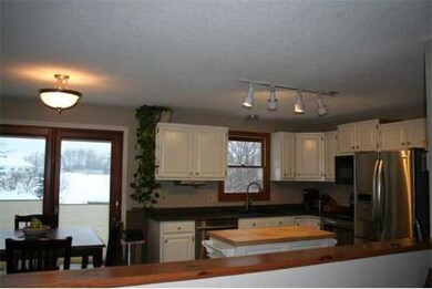 108 Ludlow Rd, Chicopee, MA 01020 - photo 5