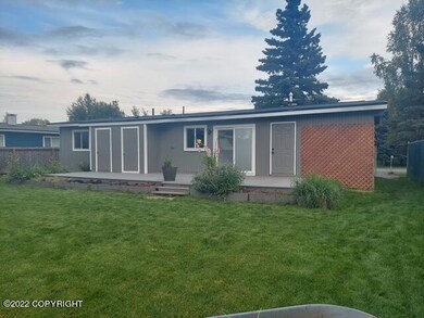 Rear patio & extra storage