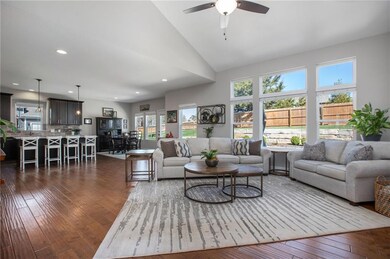 20914 W 49th St, Shawnee, KS 66218 - photo 2