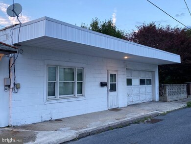 210 E Bertsch St, Lansford, PA 18232 - photo 5