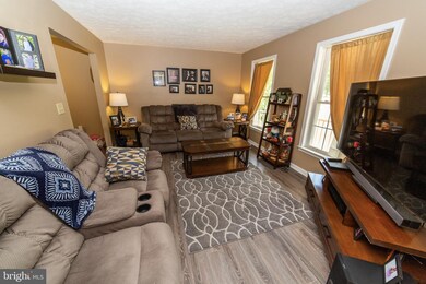 7515 Regency Glen Dr, Fredericksburg, VA 22407 - photo 6