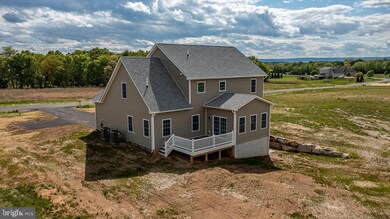 333 Eiderdown Dr, Martinsburg, WV 25404 - photo 6