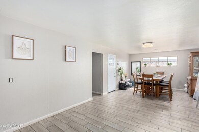 12814 N 29th Dr, Phoenix, AZ 85029 - photo 7