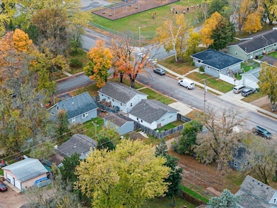 1202 J St NE, Brainerd, MN 56401 - photo 3