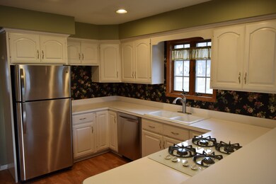 2701 Sigwalt St, Rolling Meadows, IL 60008 - photo 6