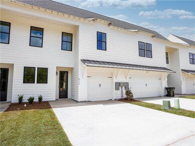 Move In Ready! Owens Crossing Unit 44