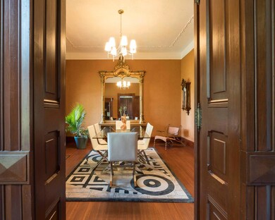 Entry to Dining