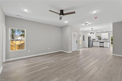 418 Walnut St, Franklin, VA 23851 - photo 5