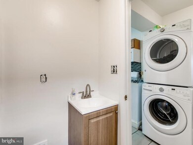 1507 N Ellamont St, Baltimore, MD 21216 - photo 7