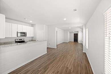 3904 Kings Dr, Ennis, TX 75119 - photo 6