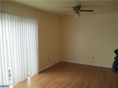 407 Strathaven Ct, Newark, DE 19702 - photo 2