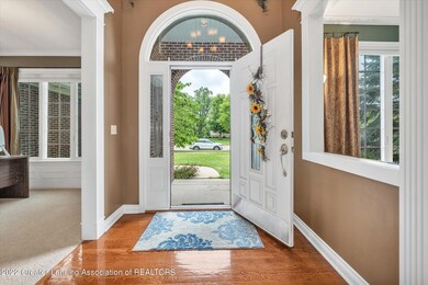 6022 SLEEPY HOLLOW LN. Foyer