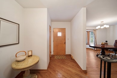 2619 York Rd, Oak Brook, IL 60523 - photo 6