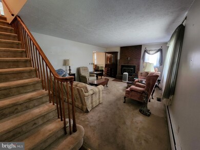 117 N Elm St, Moorefield, WV 26836 - photo 7