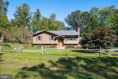 5215 Grenock Dr, Lothian, MD 20711 - photo 4