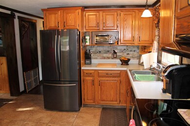 16 Toofs Dr, Winchester, NH 03470 - photo 3