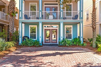 Welcome to your POOLSIDE PARADISE