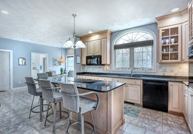 244 Webster Woods Ln, North Andover, MA 01845 - photo 5