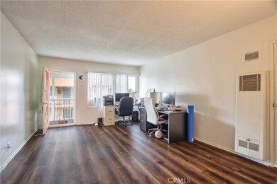 230 W Knepp Ave, Fullerton, CA 92832 - photo 6