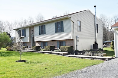 2445 Pikes Peak Rd, Allenwood, PA 17810 - photo 2