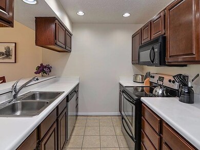 2106 Bent Trail Ct unit 14, Ann Arbor, MI 48108 - photo 4