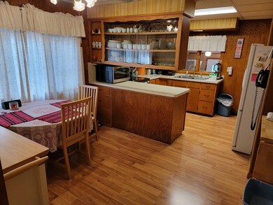 107 E Normal St, Edinboro, PA 16412 - photo 5