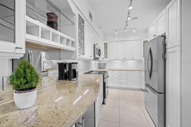 L'Elegance unit A1003, Sarasota, FL 34236 - photo 7