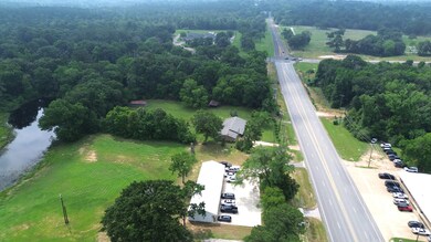 2108 N 4th St, Crockett, TX 75835 - photo 4