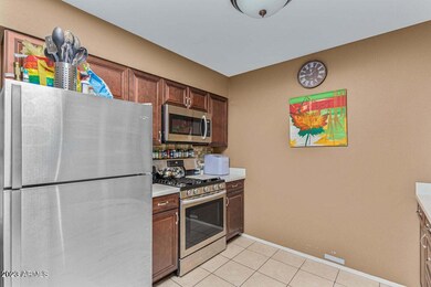 14007 N Newcastle Dr, Sun City, AZ 85351 - photo 4