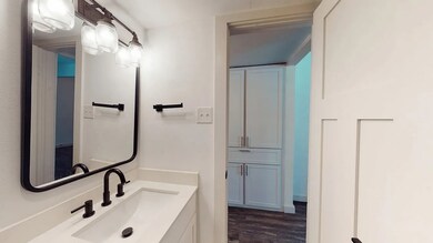 3627 Almazan Dr unit C209, Dallas, TX 75220 - photo 4