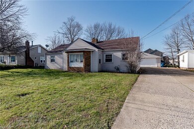 1298 Beech St, Willoughby, OH 44094 - photo 2