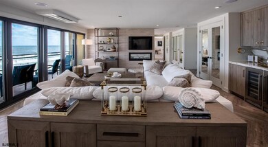 Nearly panoramic ocean views that flow from kitche