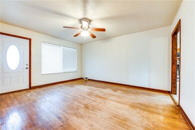 5612 N Roff Ave, Oklahoma City, OK 73112 - photo 4