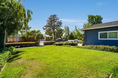 2718 Custer Dr, San Jose, CA 95124 - photo 4